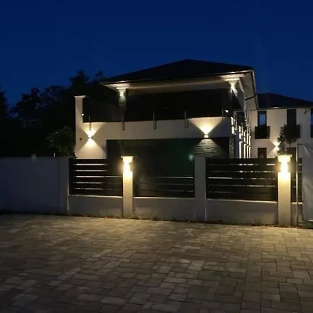 Pipacs 17 By Hellobalatonlelle Appartement